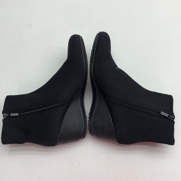 St Johns Bay Black Stretch Fabric Wedge Side Zip Booties Women’s 9.5 - Picture 6 of 10